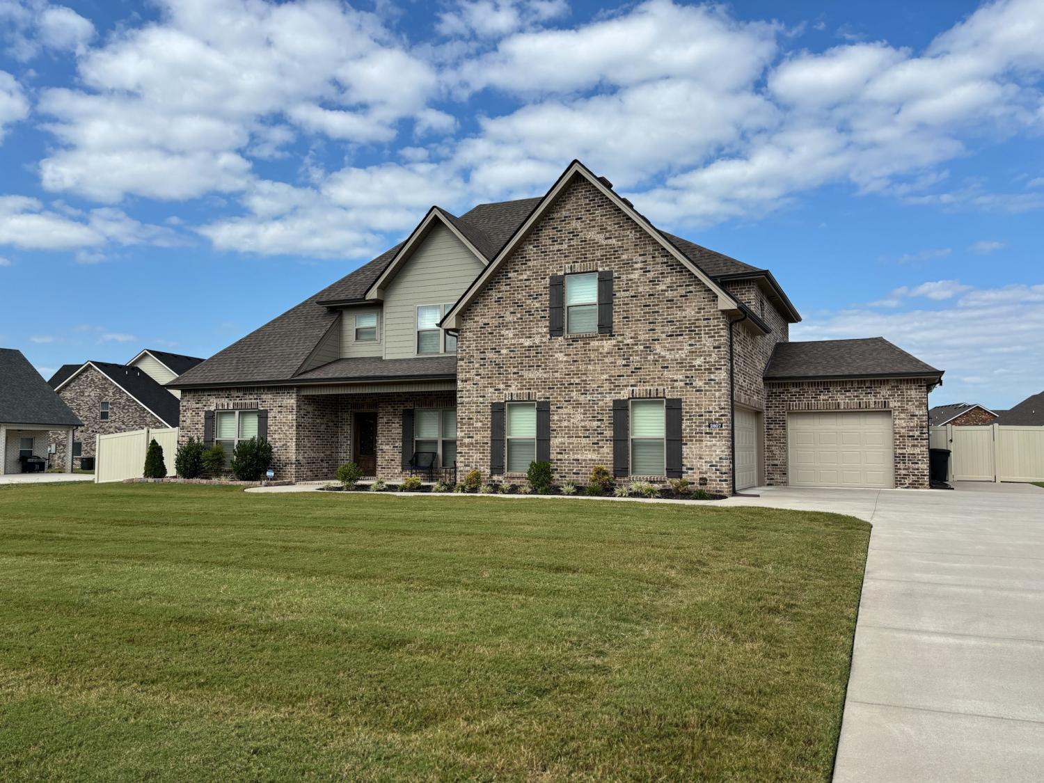 2807-Ella-Louise-Ln For Sale