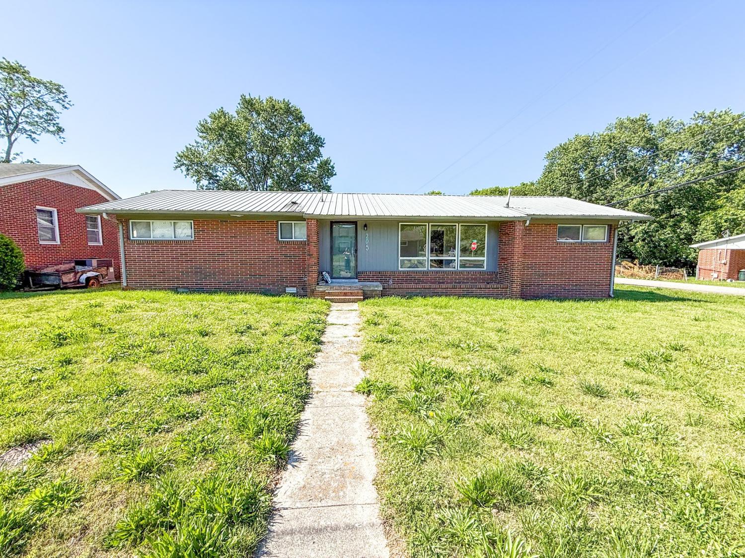 205-Laurel-St For Sale