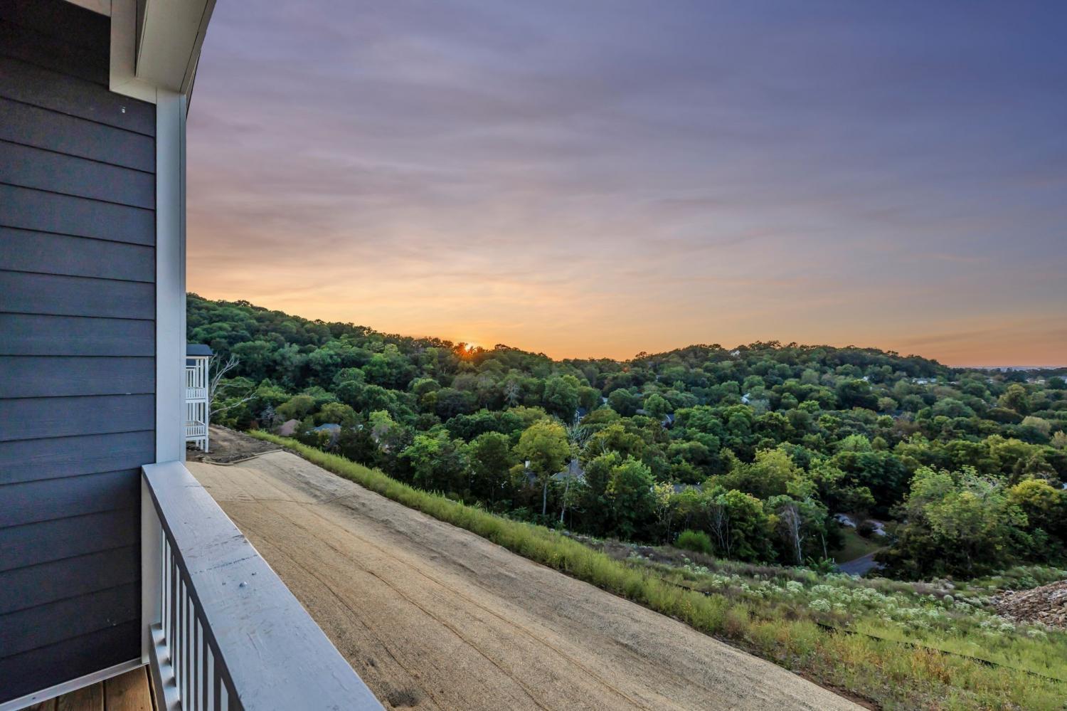 213-Walnutwood-Lane For Sale