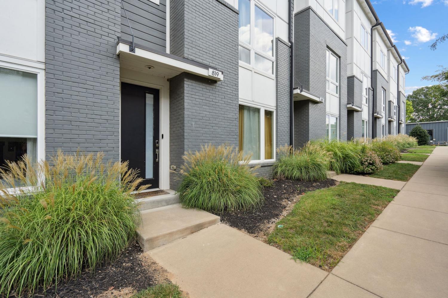819-Vibe-Pl For Sale