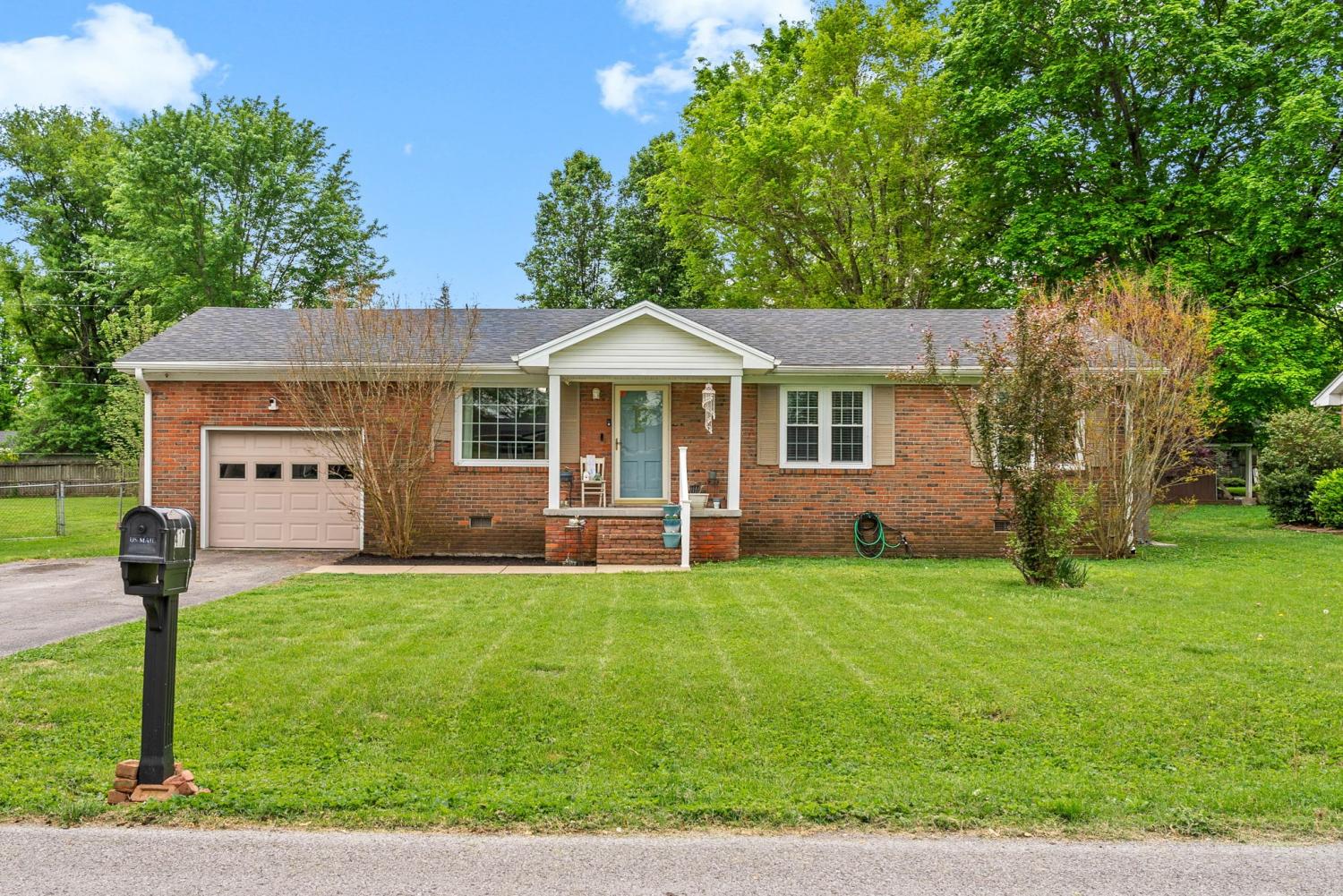 417-Colonial-Ter For Sale