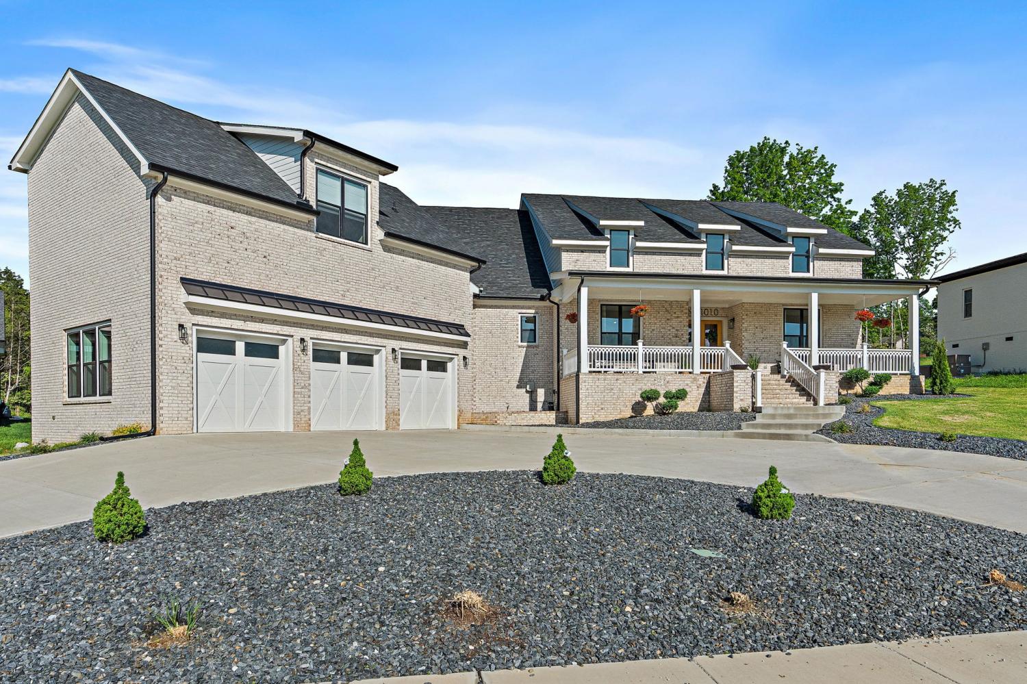 1010-Paradise-City-Blvd For Sale