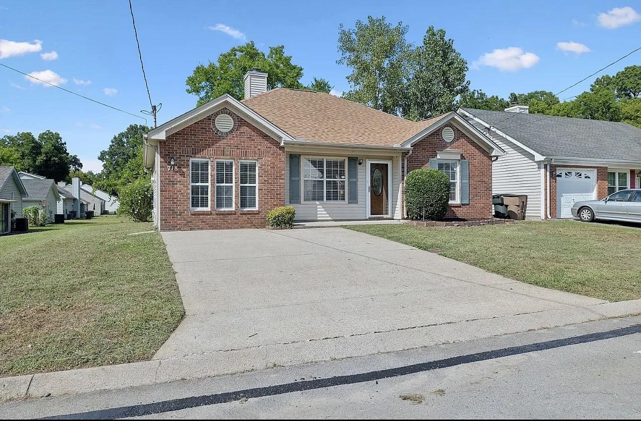 718-Maple-Pl For Sale