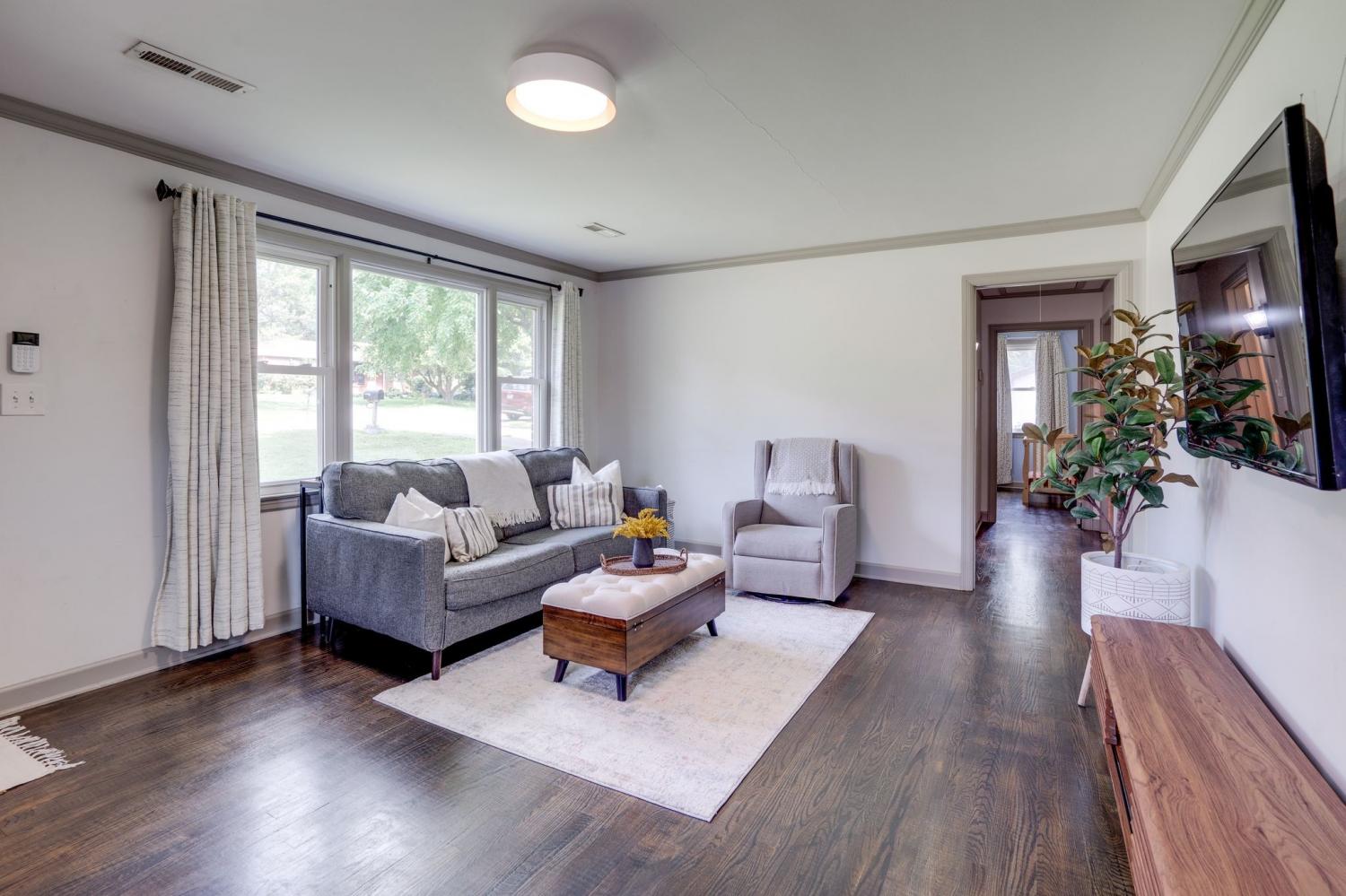 924-Potter-Ln For Sale