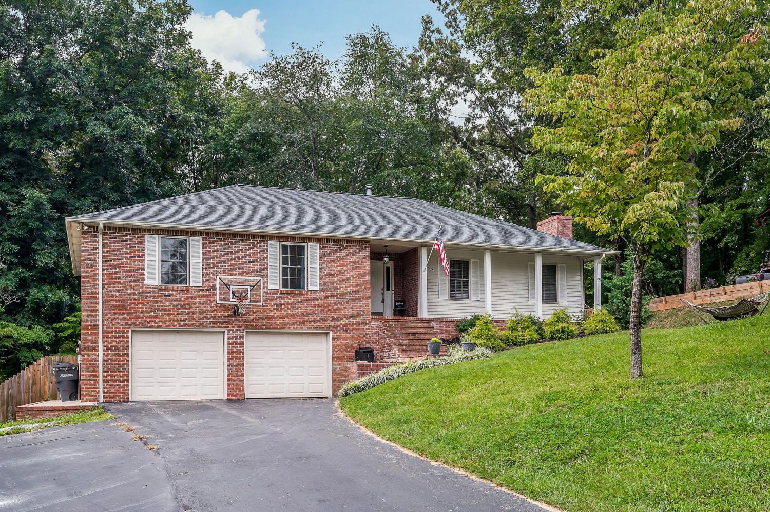 864-Spring-Valley-Rd For Sale