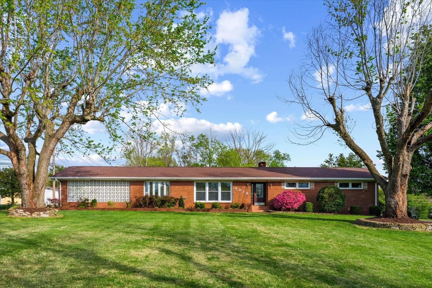 4018-Trotwood-Ave For Sale