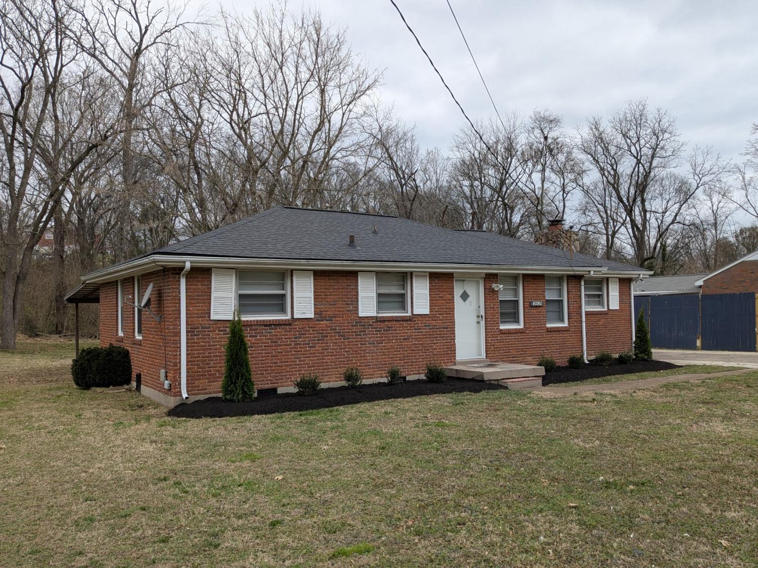 3939-Creekside-Dr For Sale