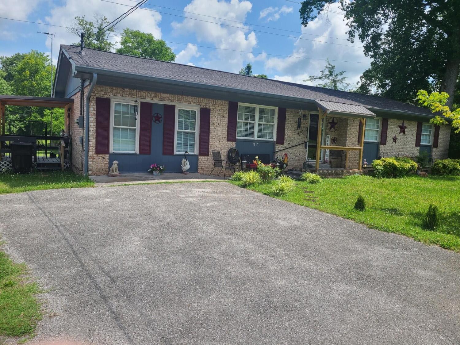 1817-Greendale-Drive--NE For Sale