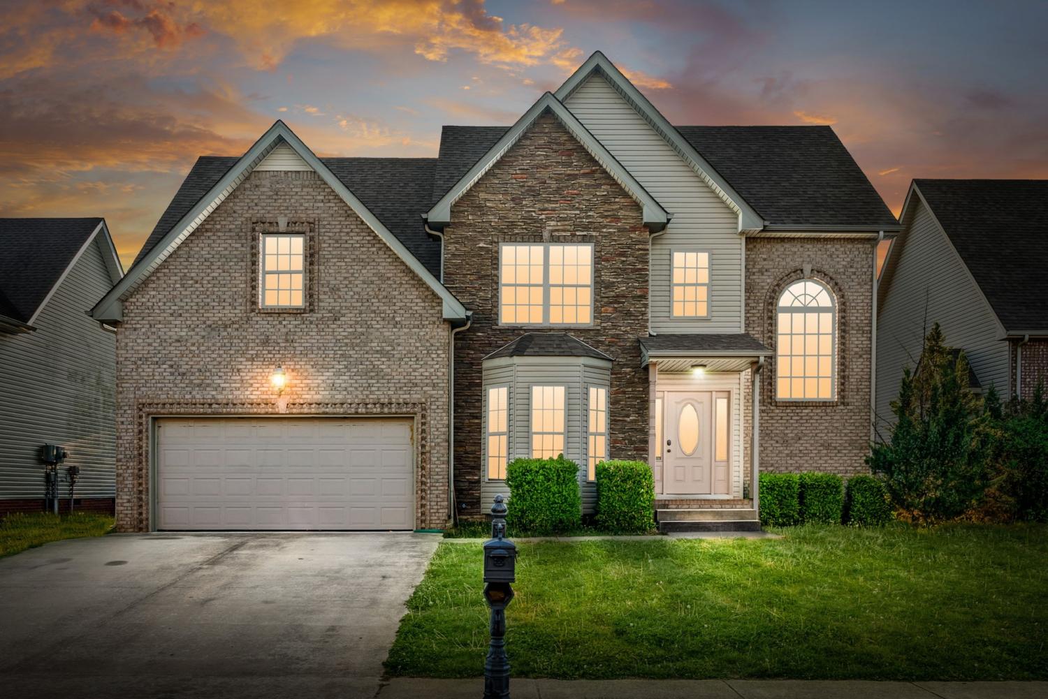 1108-Chinook-Cir For Sale