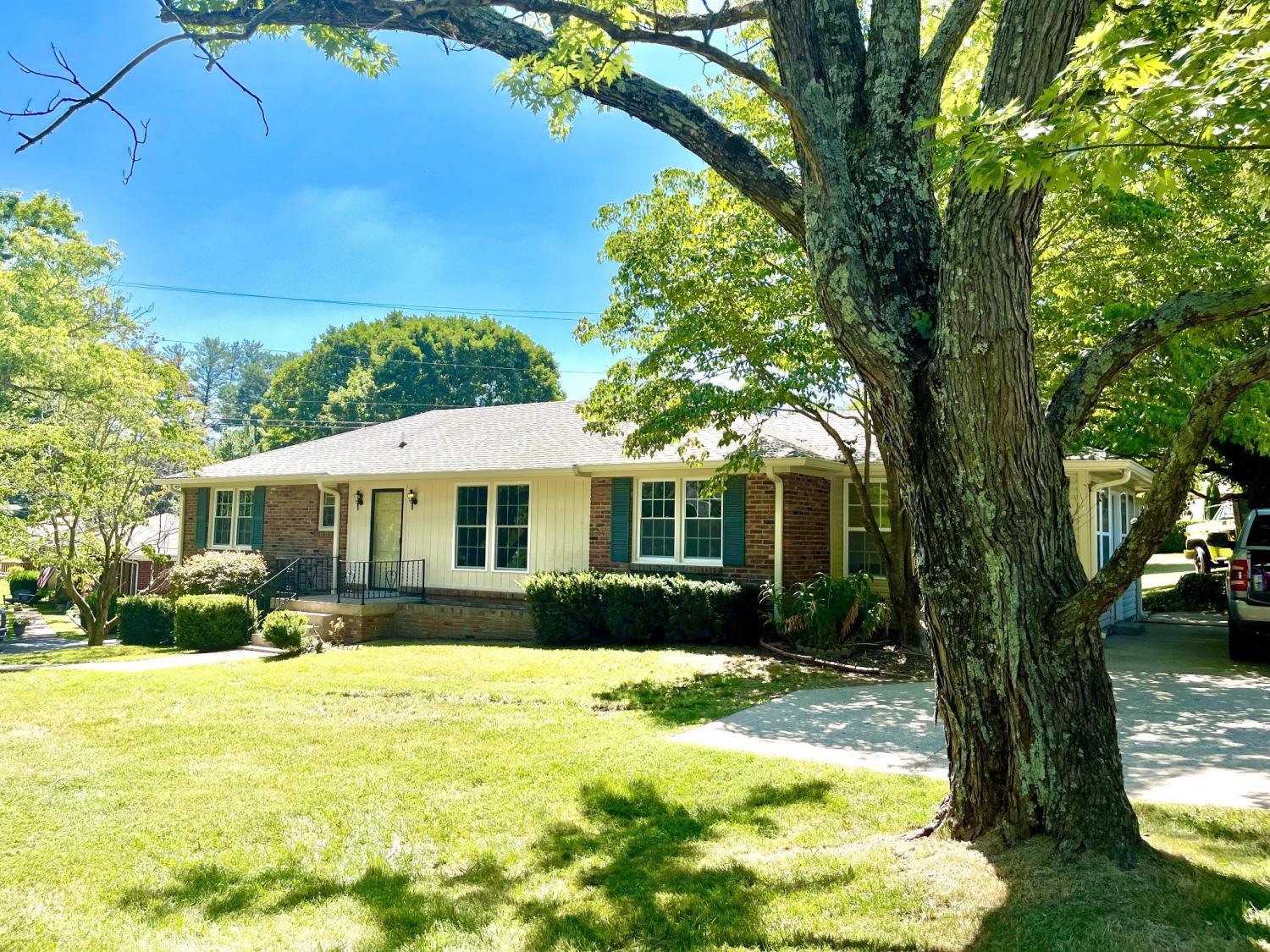 2314-Canterbury-Rd For Sale