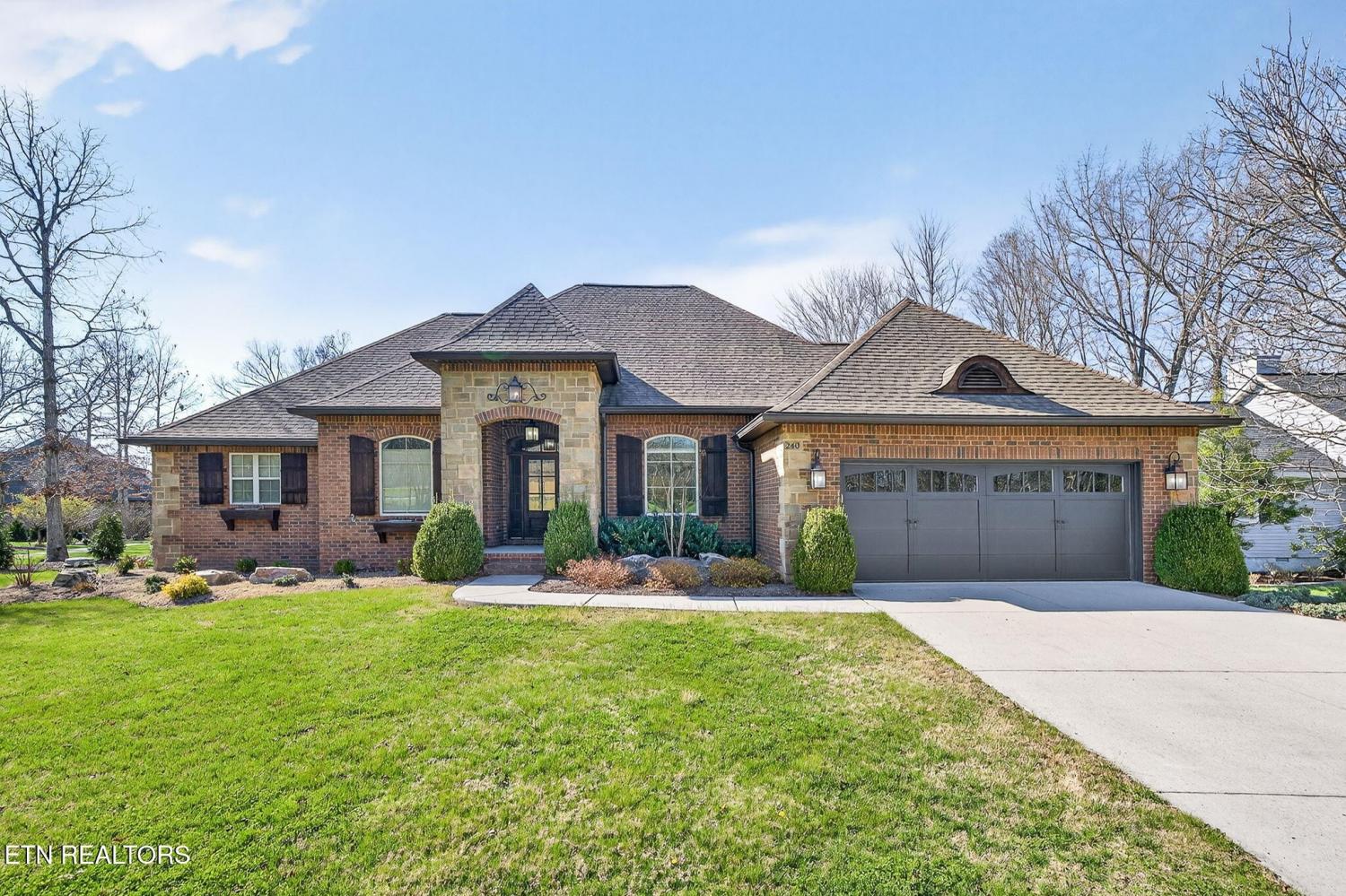 240-Forest-Hill-Drive For Sale