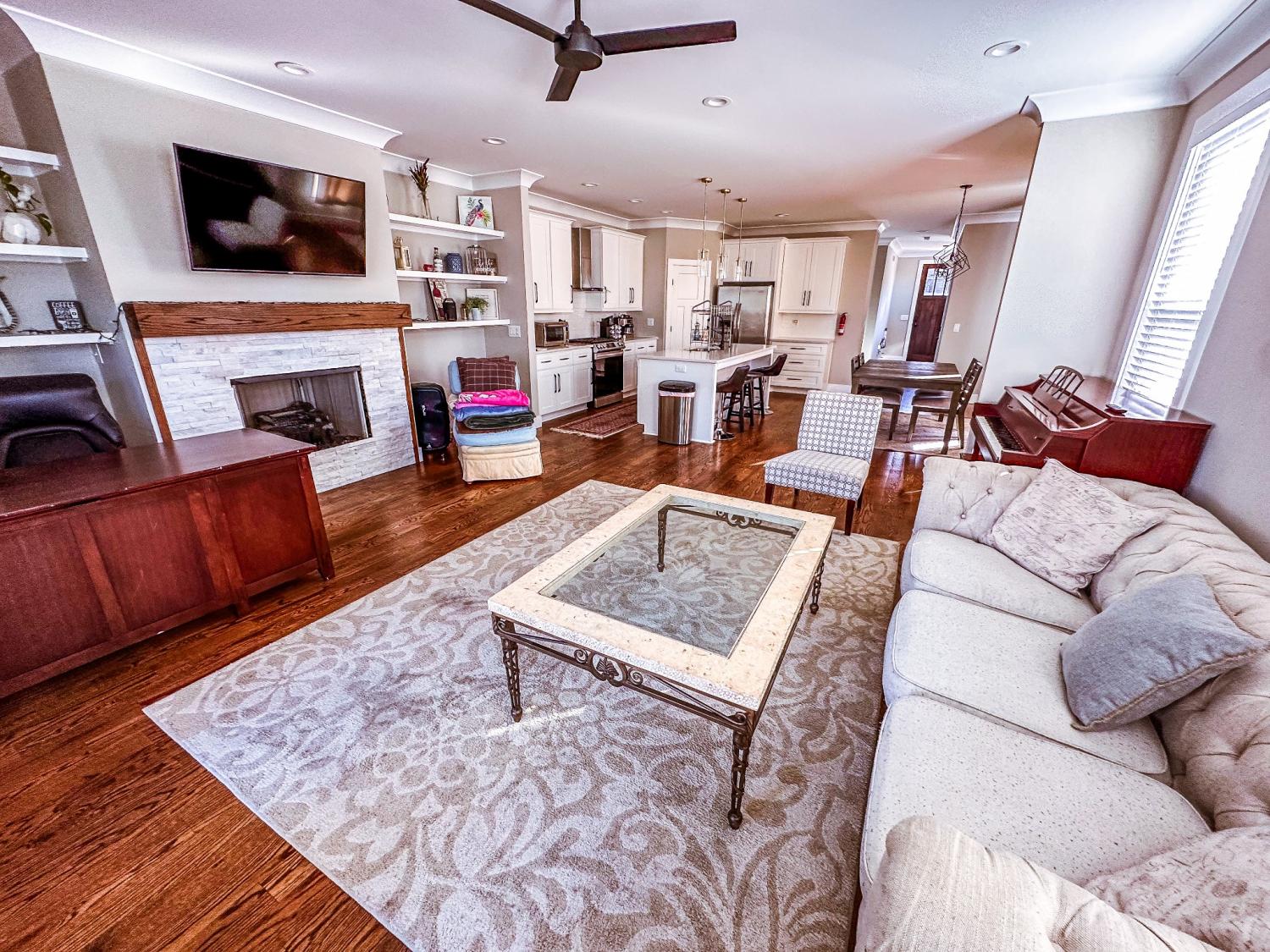 3902B-Delaware-Ave For Sale