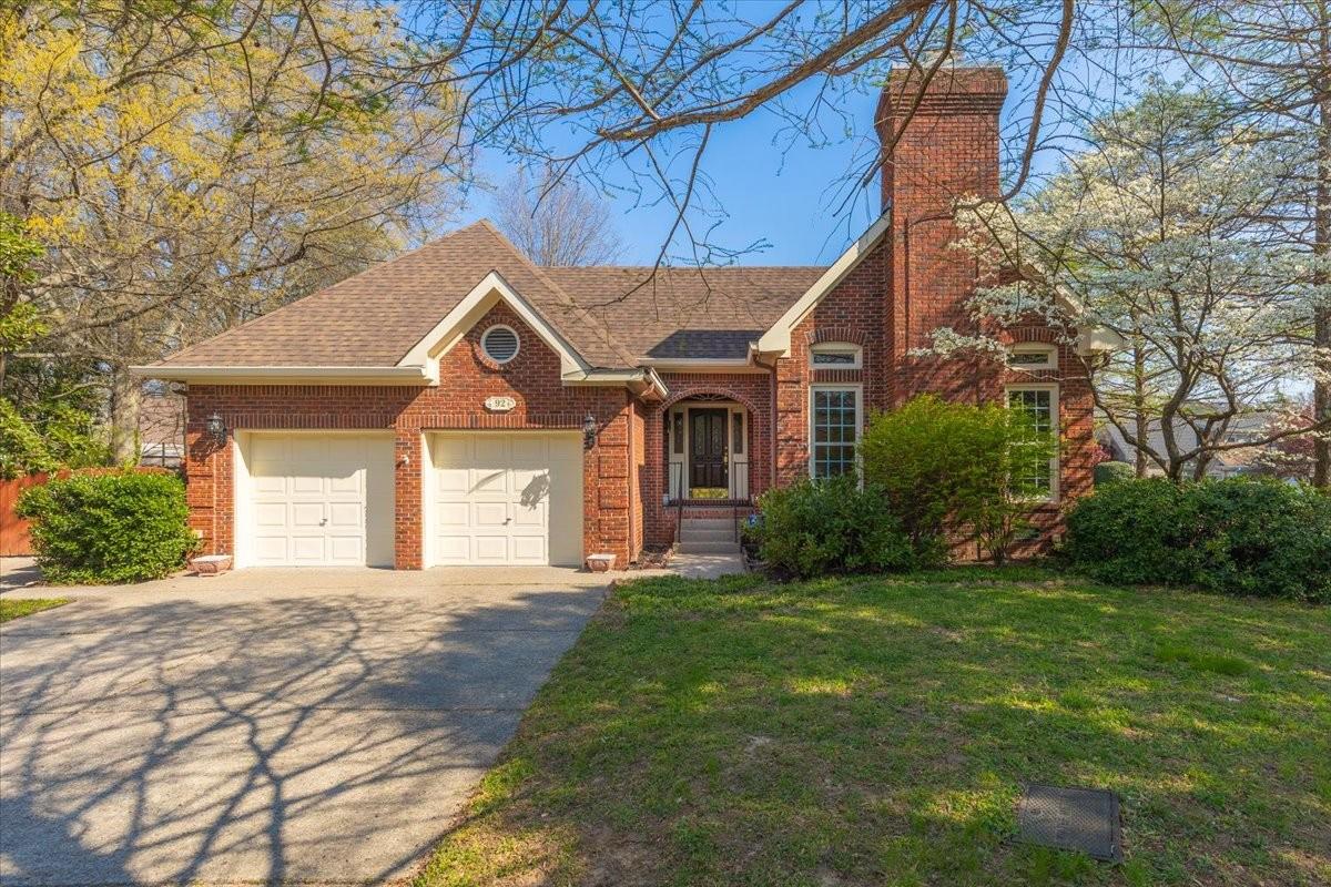 92-Trotwood-Mews For Sale