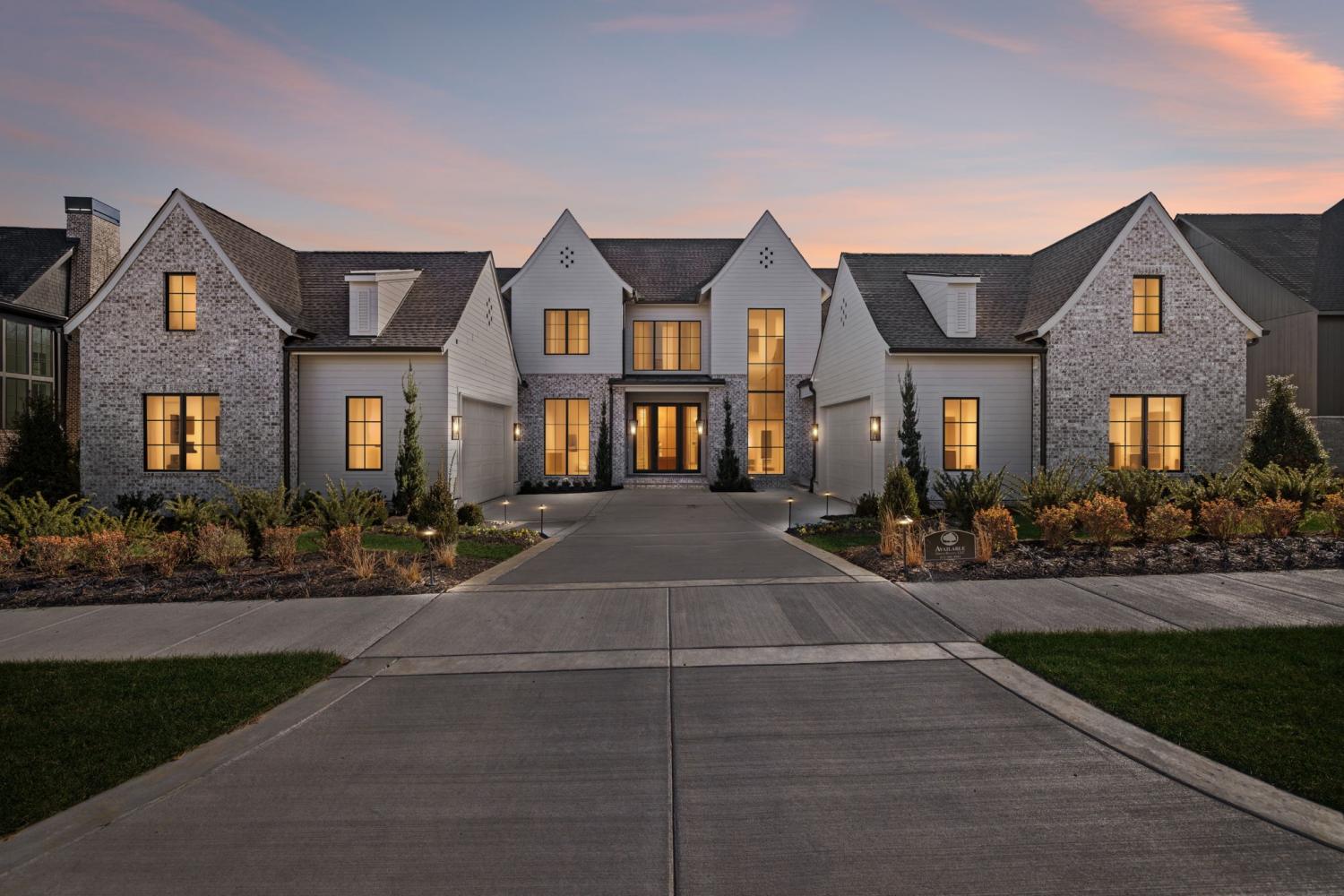 8392-Solstice-Dr For Sale