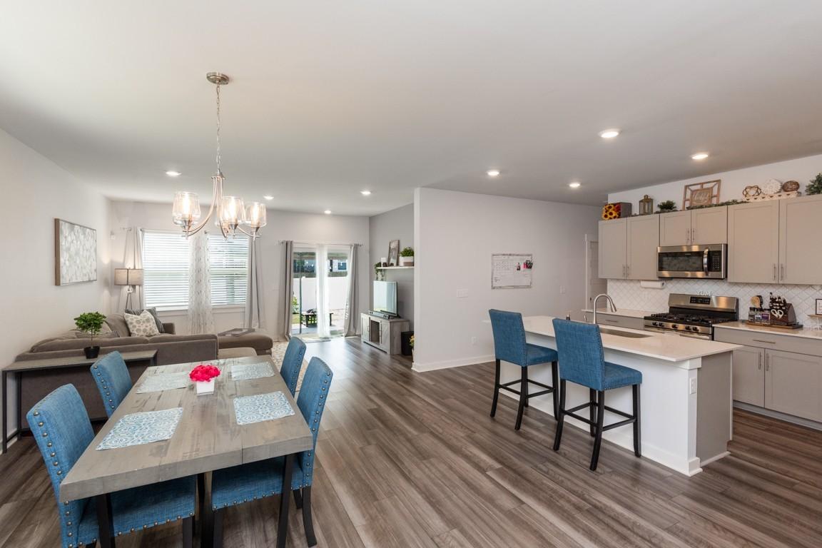 527-Torrey-Pines-Ln For Sale