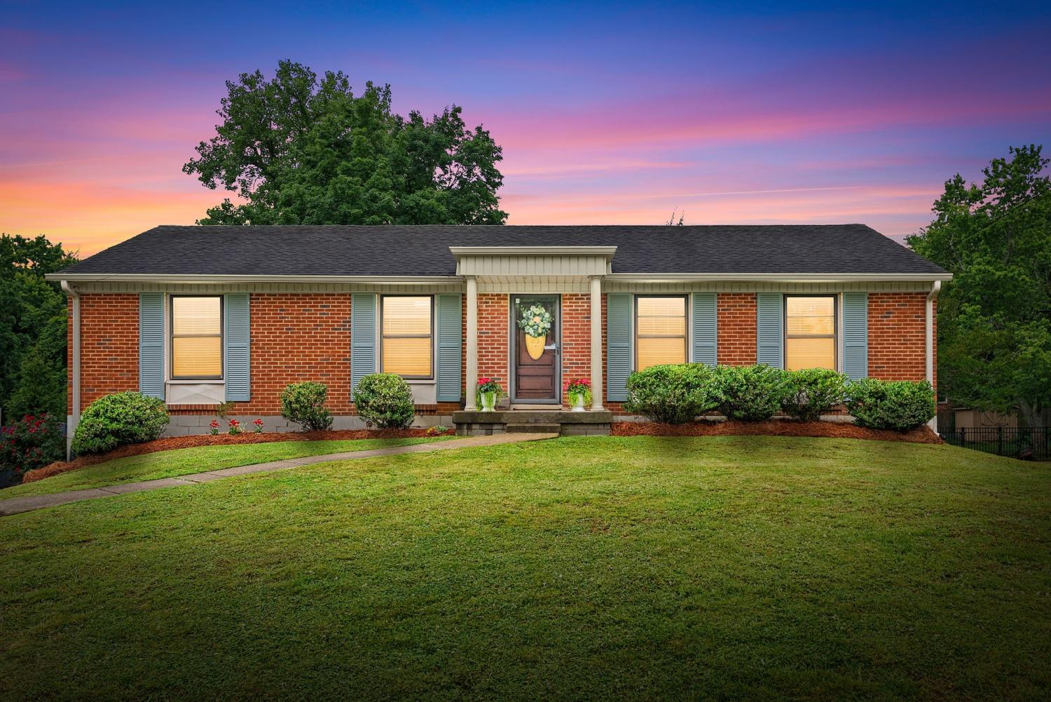 607-Elaine-Dr For Sale