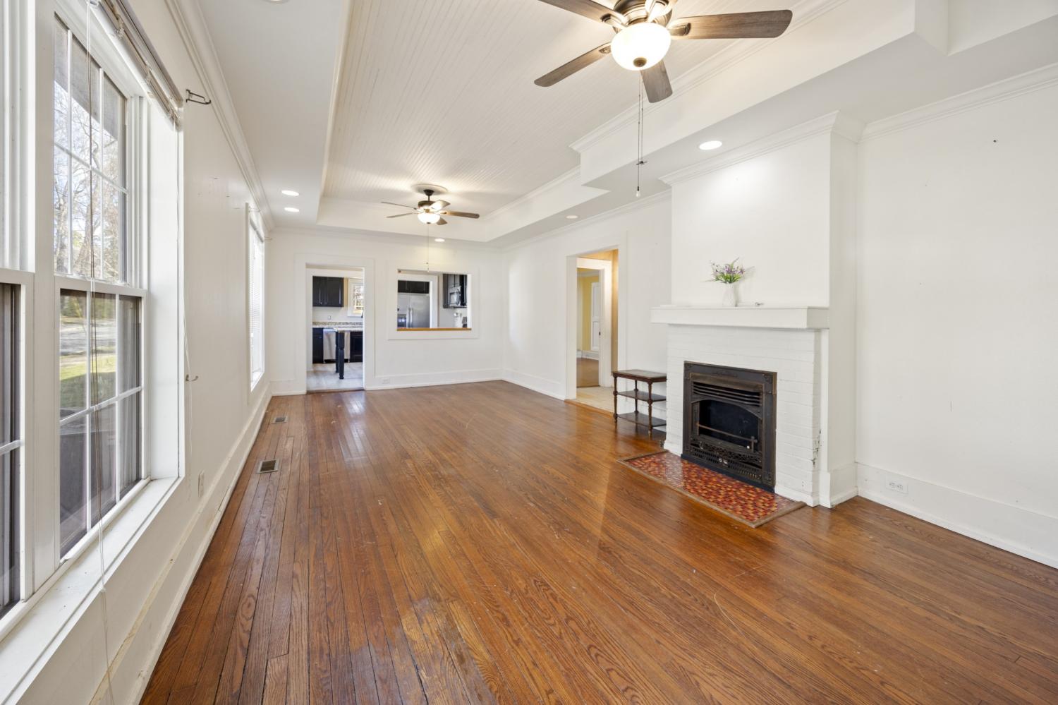 801 S High St TN 37398 For Sale - 