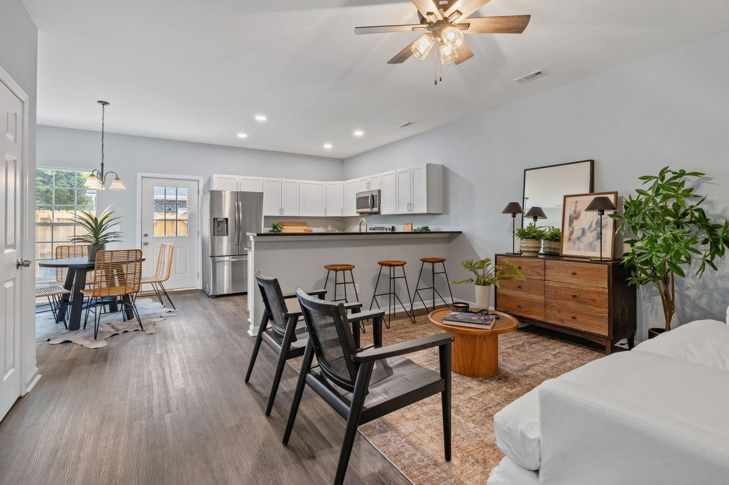207-Longfellow-Ln For Sale