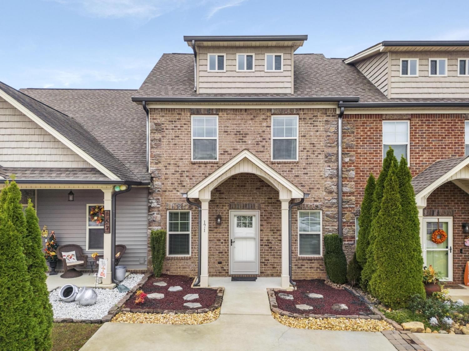 171-Belle-Chase-Way--NE For Sale