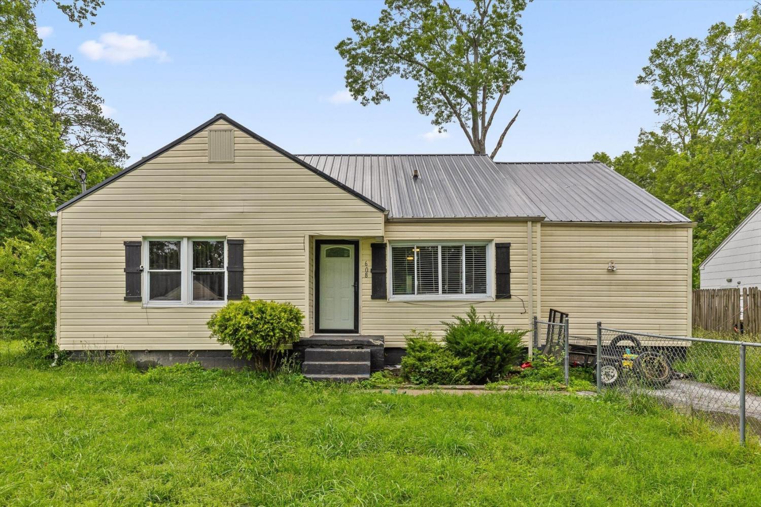 608-Parkview-Drive For Sale