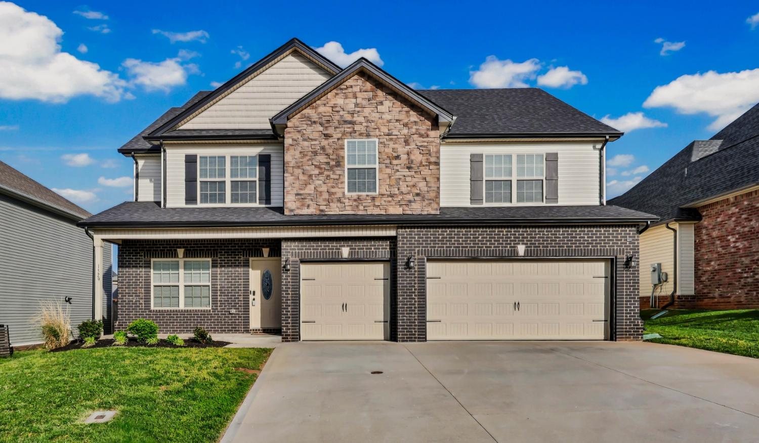 1529-Kestrel-Dr For Sale