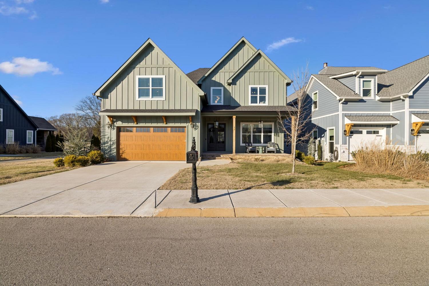 11-Hammock-Dr For Sale