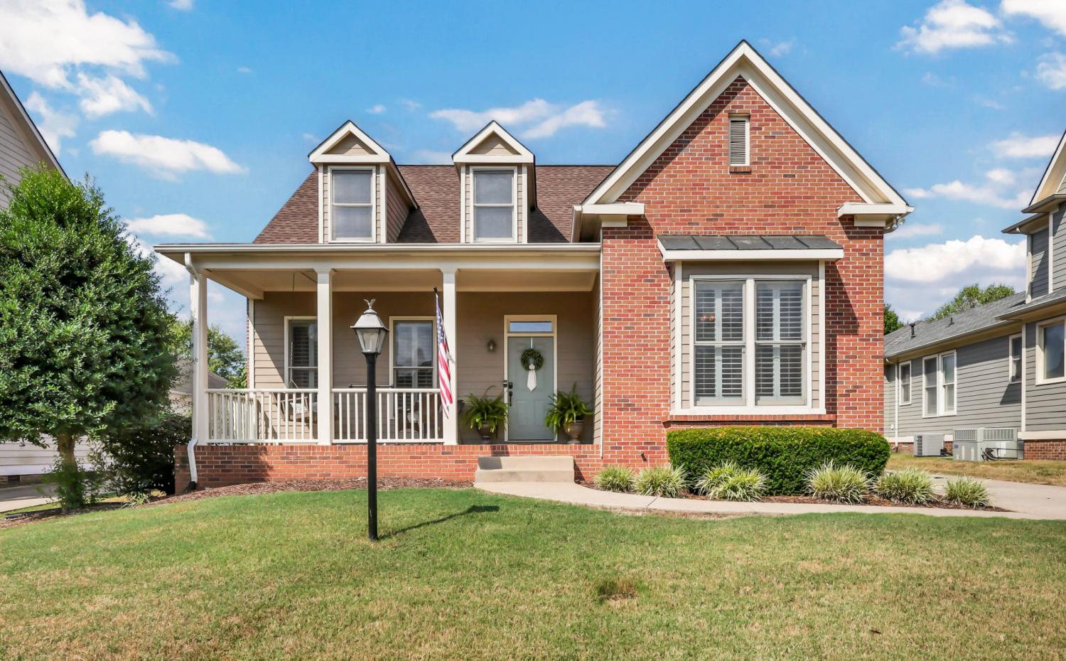 2204-Exeter-Ln For Sale