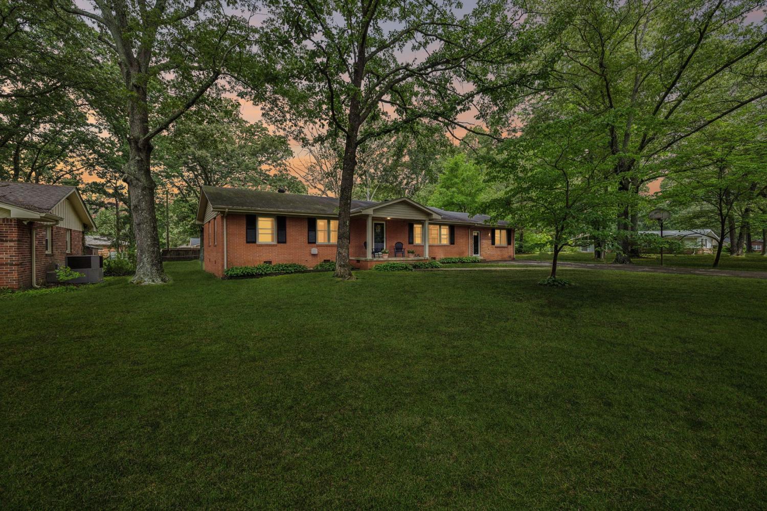 303-Old-Fort-St For Sale