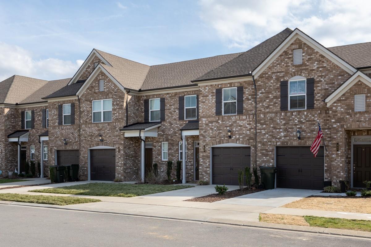 339 Cheval Dr TN 37066 For Sale - 