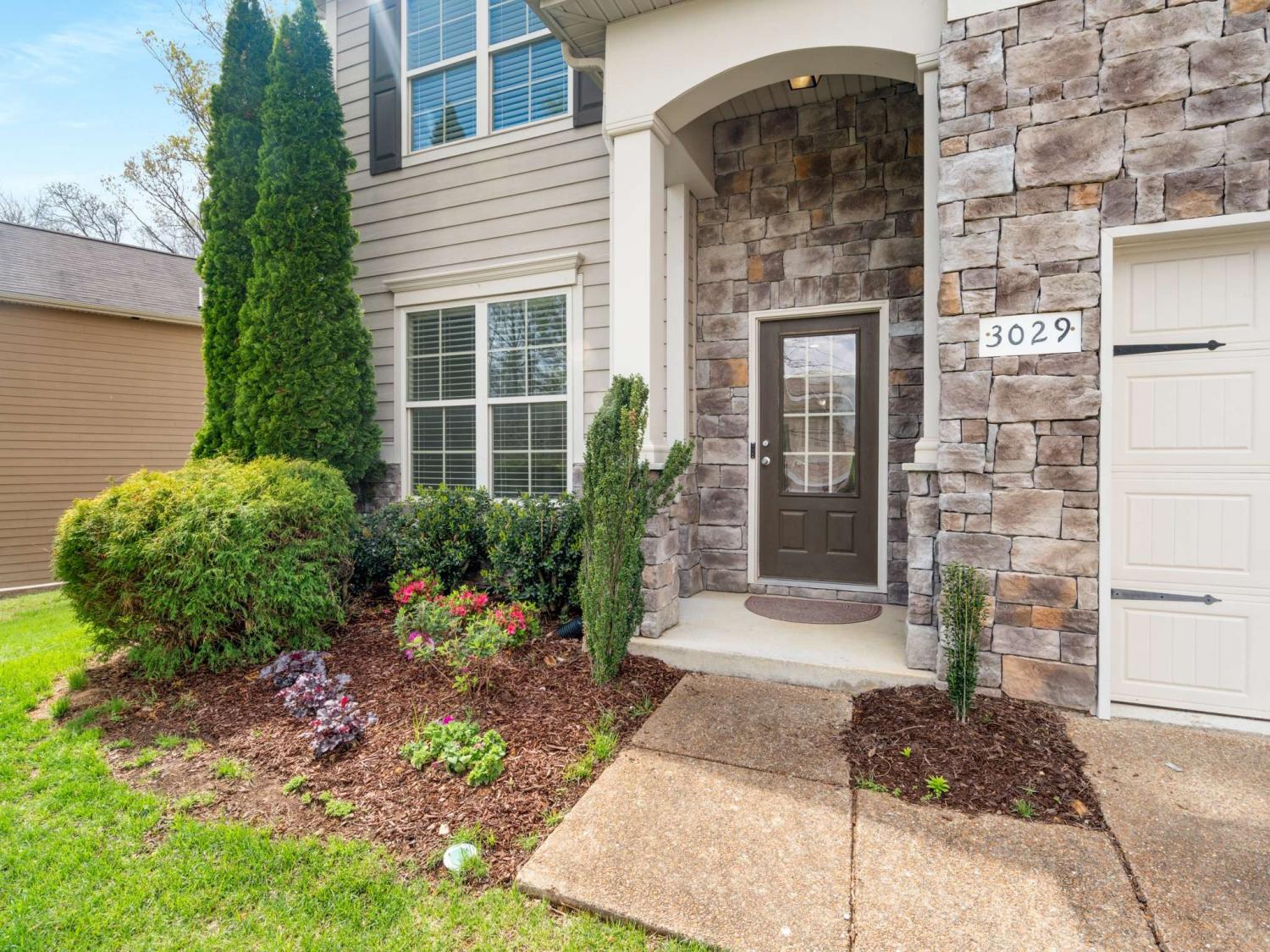 3029 Alan Dr TN 37174 For Sale - 