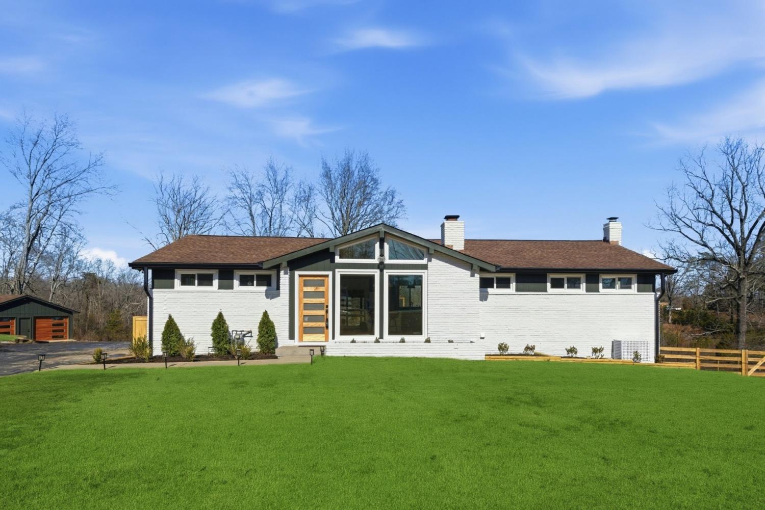 1033-Pine-Valley-Rd For Sale