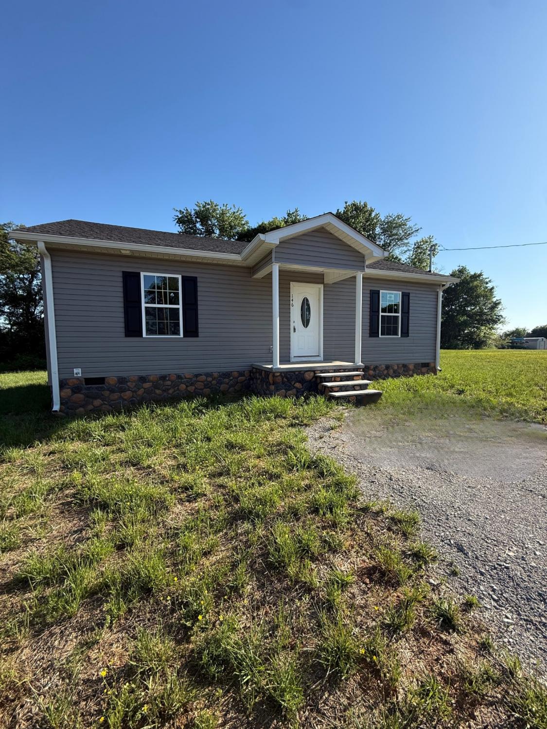 146-Hesselly-Rd For Sale