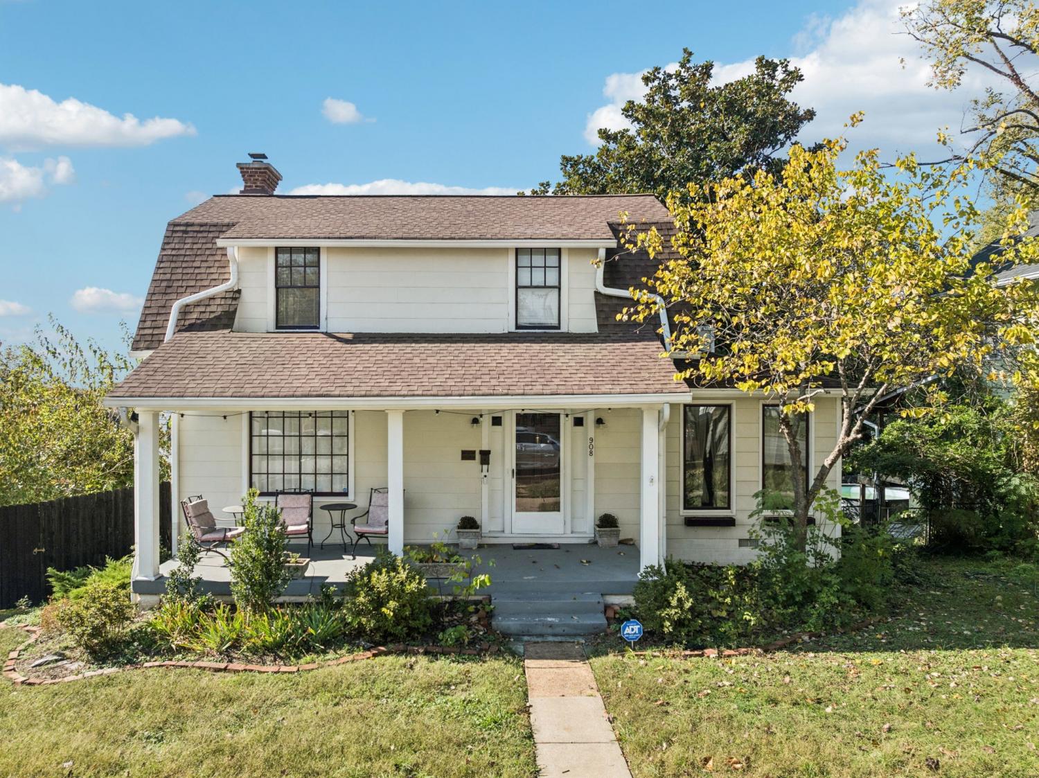 908-Clarke-St For Sale