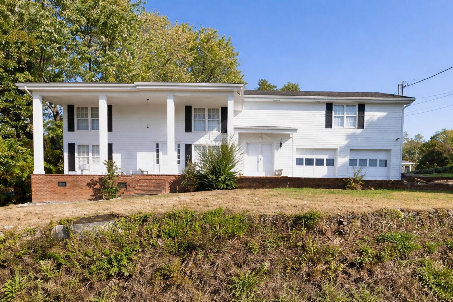 224-Mark-Twain-Avenue--W For Sale