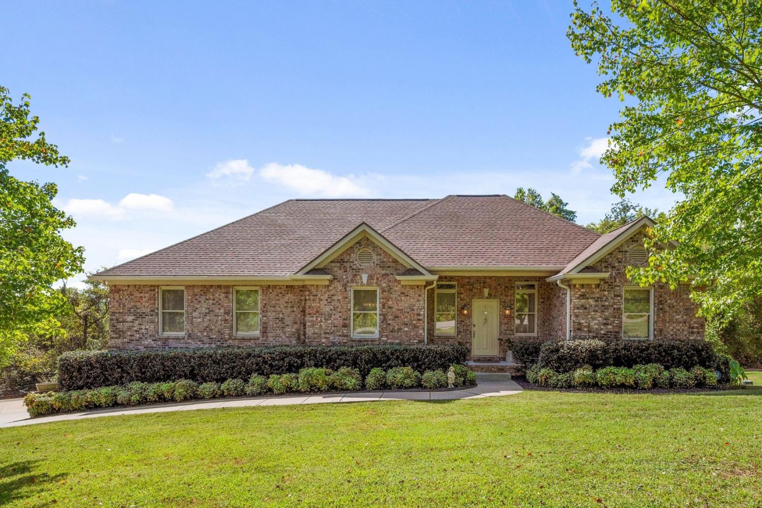 1295-Campbell-Rd For Sale