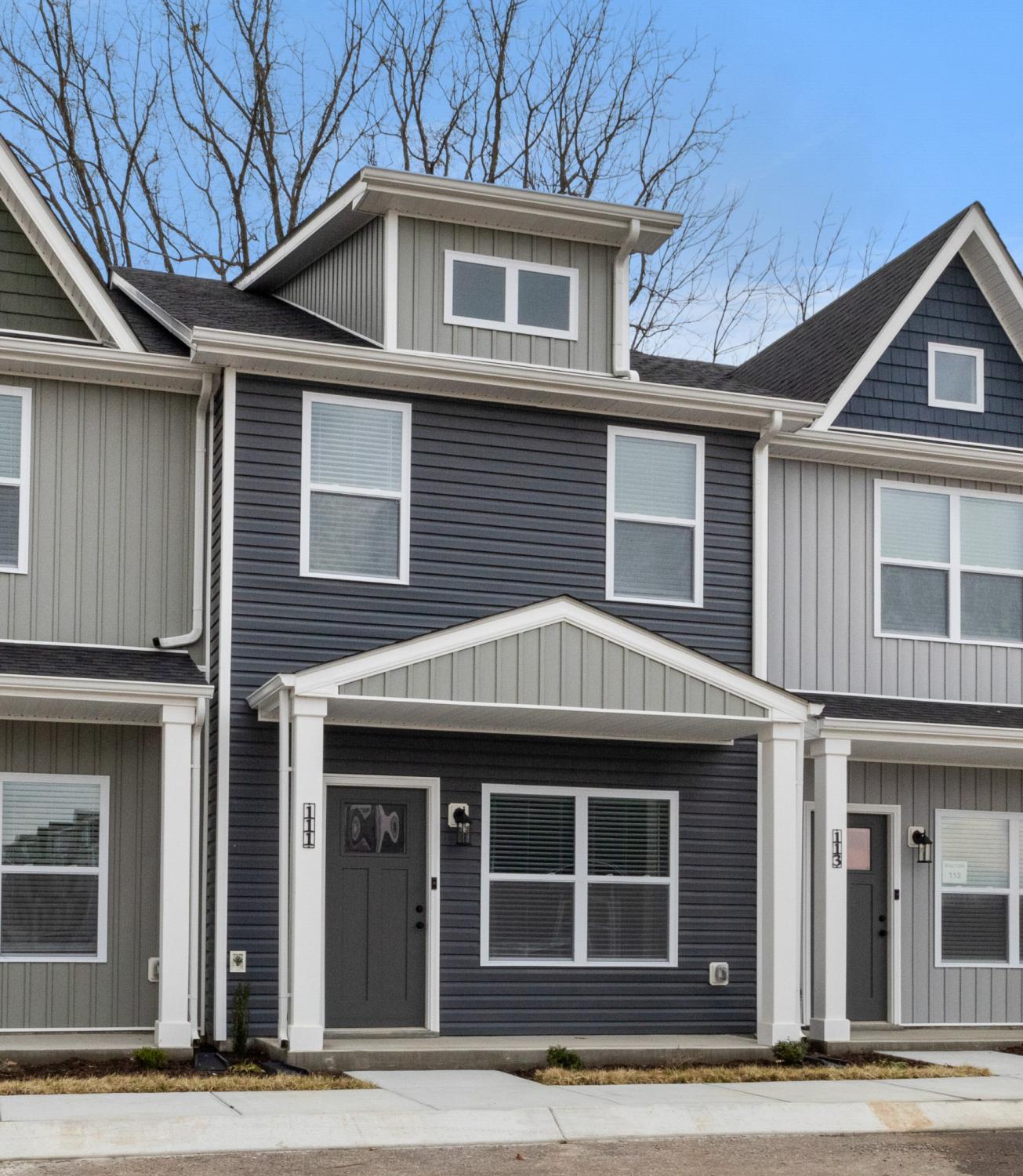 111-Front-Ridge-Circle For Sale