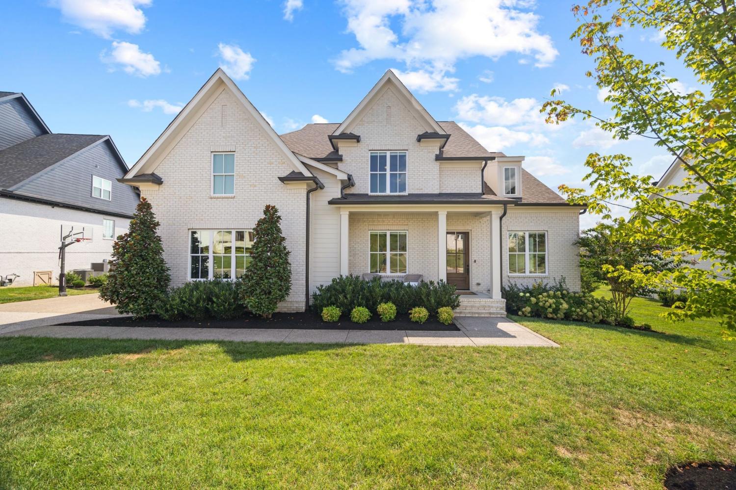 4723-Woodrow-Pl For Sale