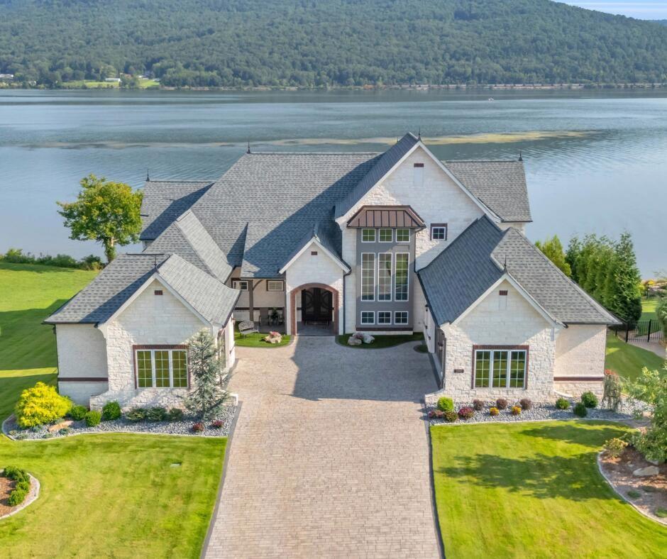 290-Edgewater-Way For Sale