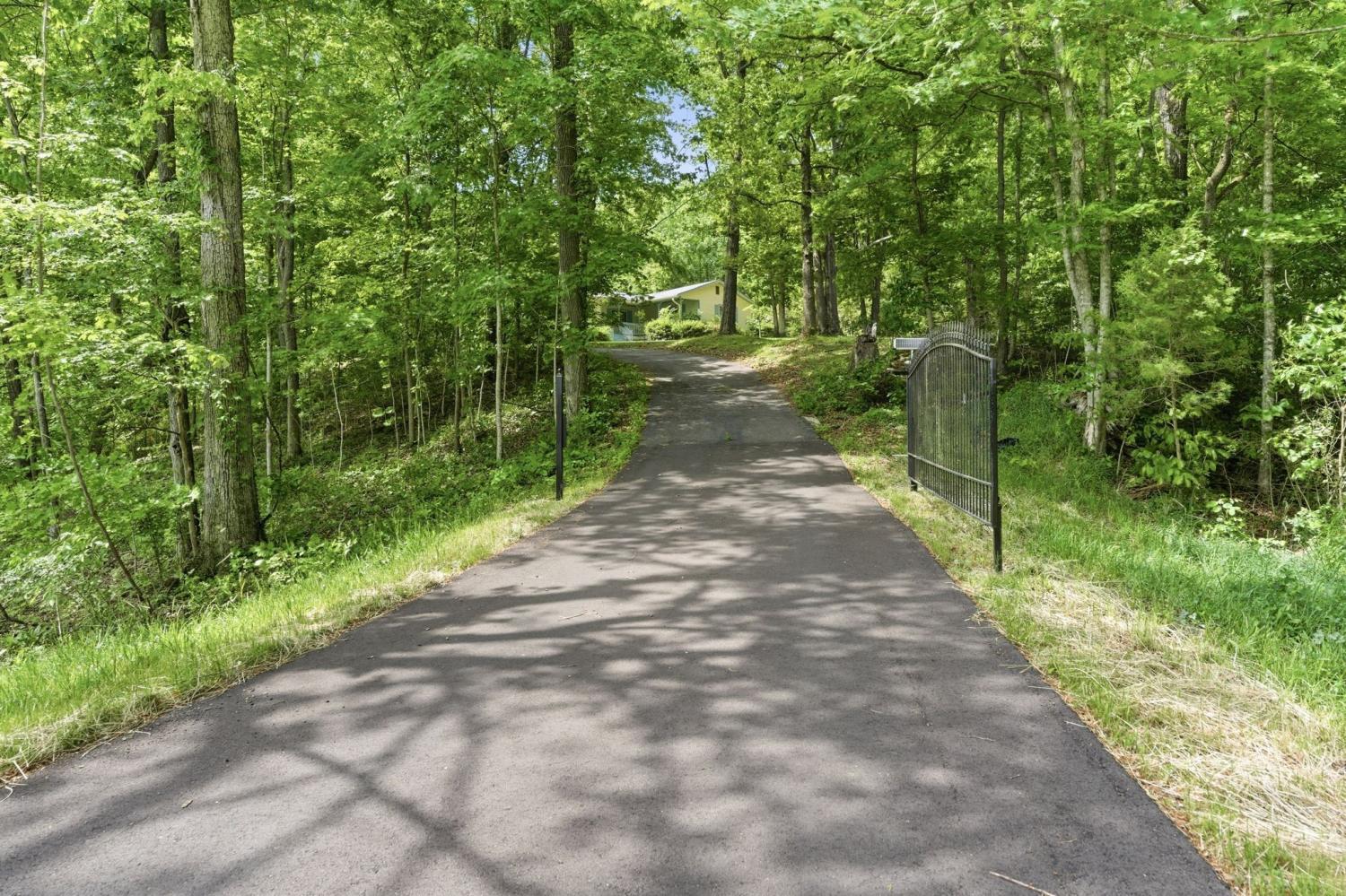 6603-Shedden-Rd For Sale