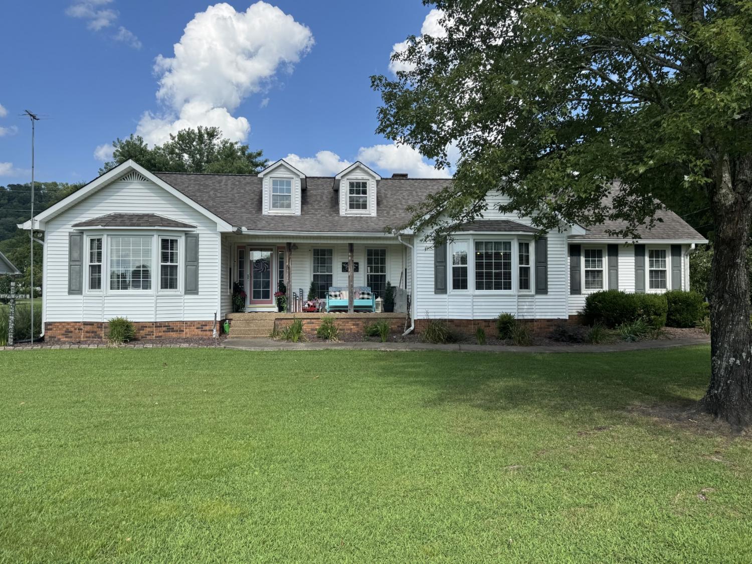 23-Elmwood-Blvd For Sale