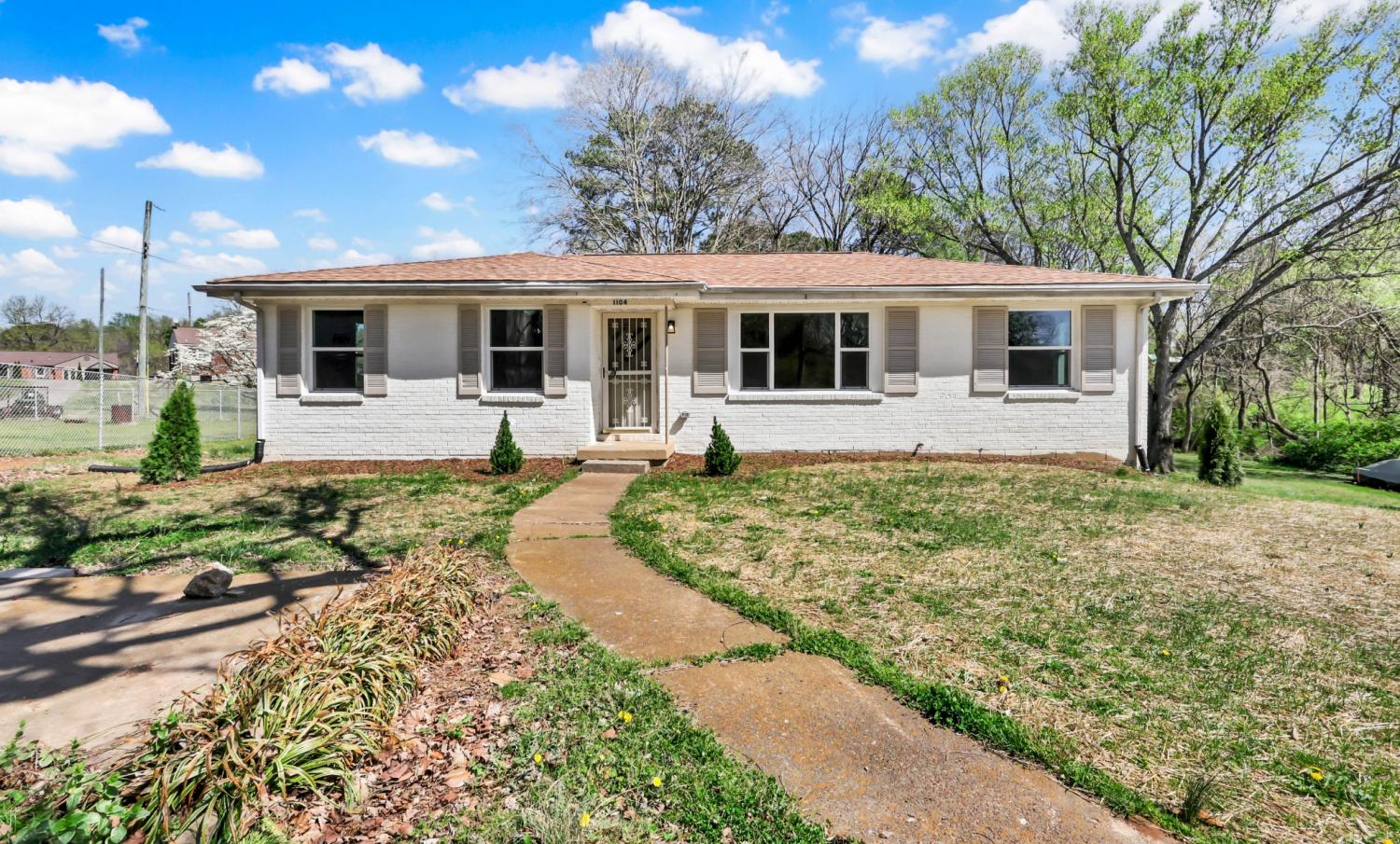 1104-Irving-Ln For Sale