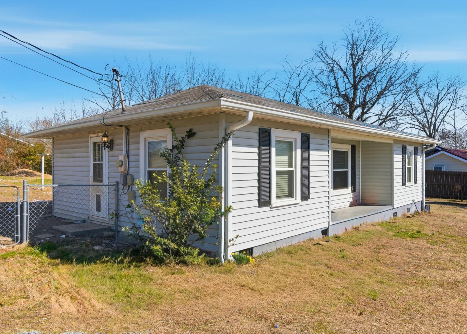 1905-Newman-Drive--SE For Sale