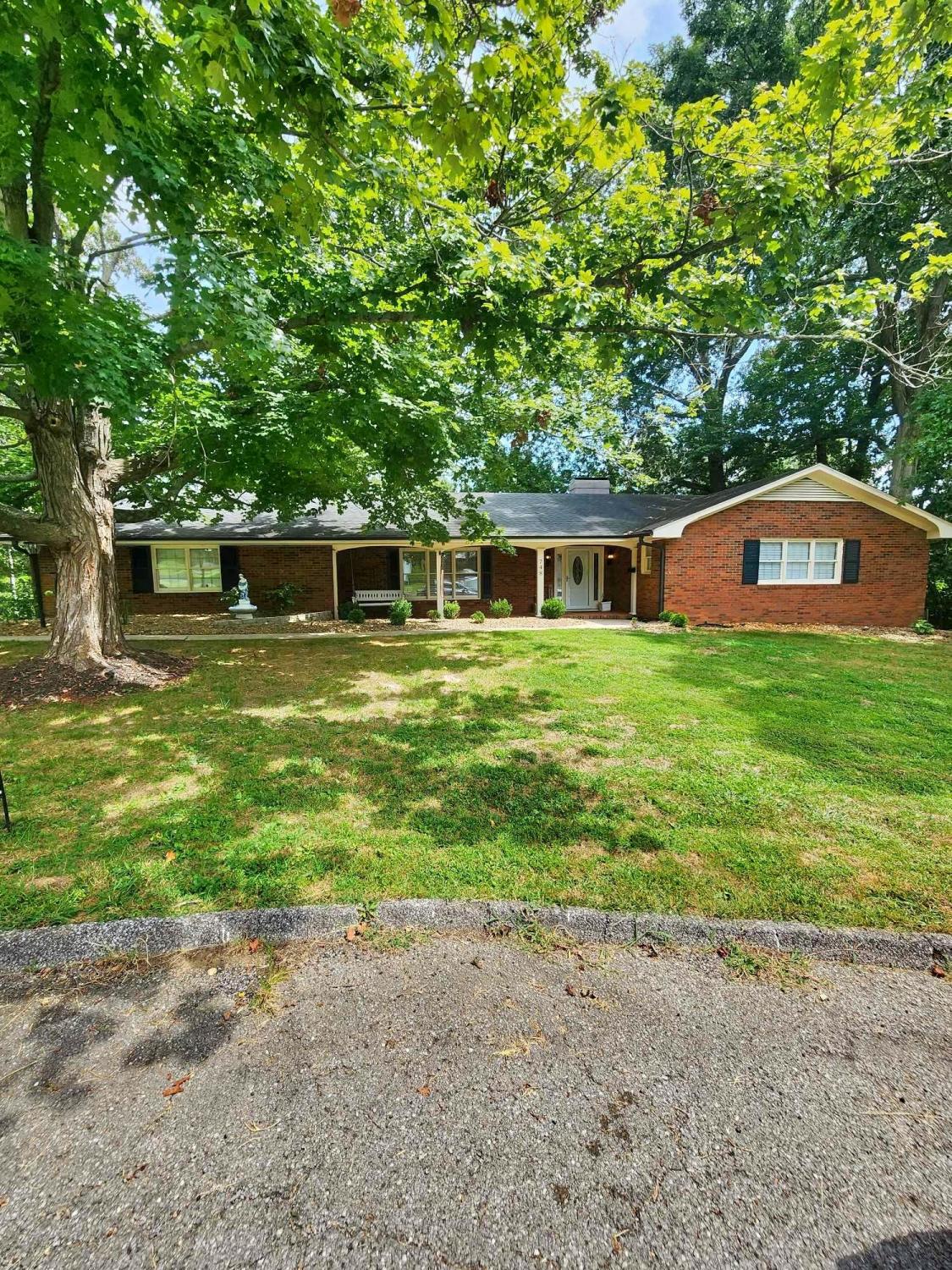 748-Homewood-Dr For Sale