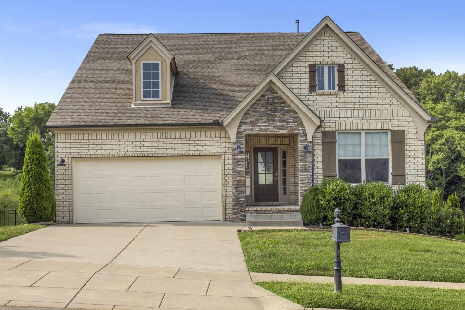 2008-Hedgelawn-Dr For Sale