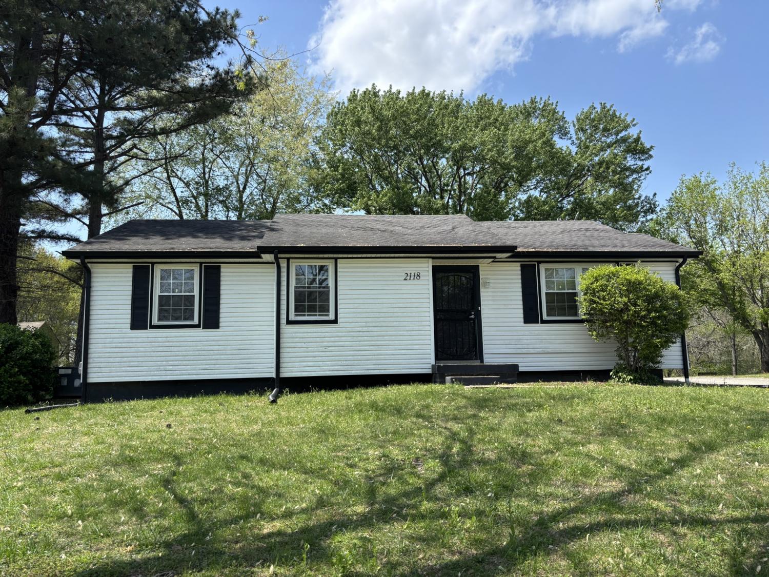 2118-Powell-Rd For Sale