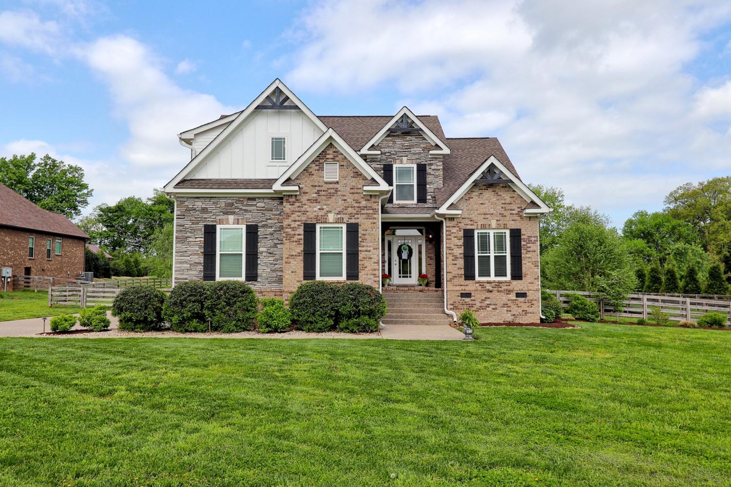 3020-Cross-Gate-Ln For Sale