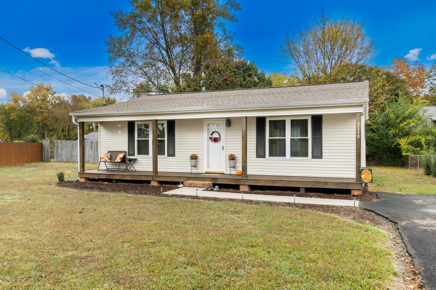 2119-Spring-Meadow-Lane--SE For Sale