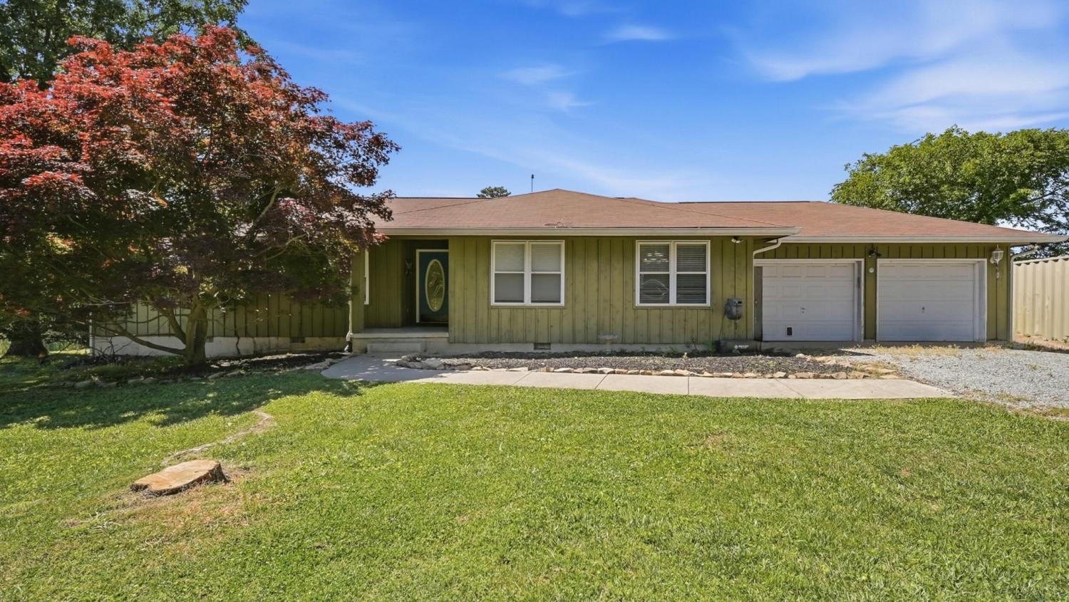 936-Cowboy-Sams-Drive For Sale
