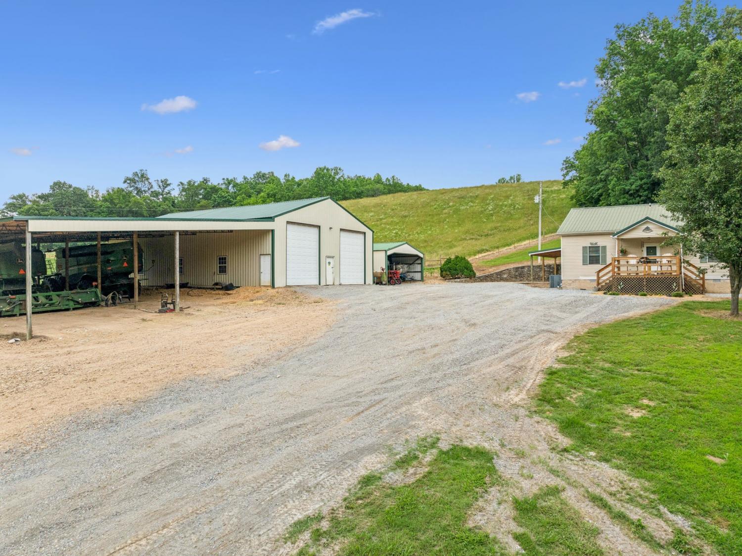 8663-Dog-Creek-Rd For Sale
