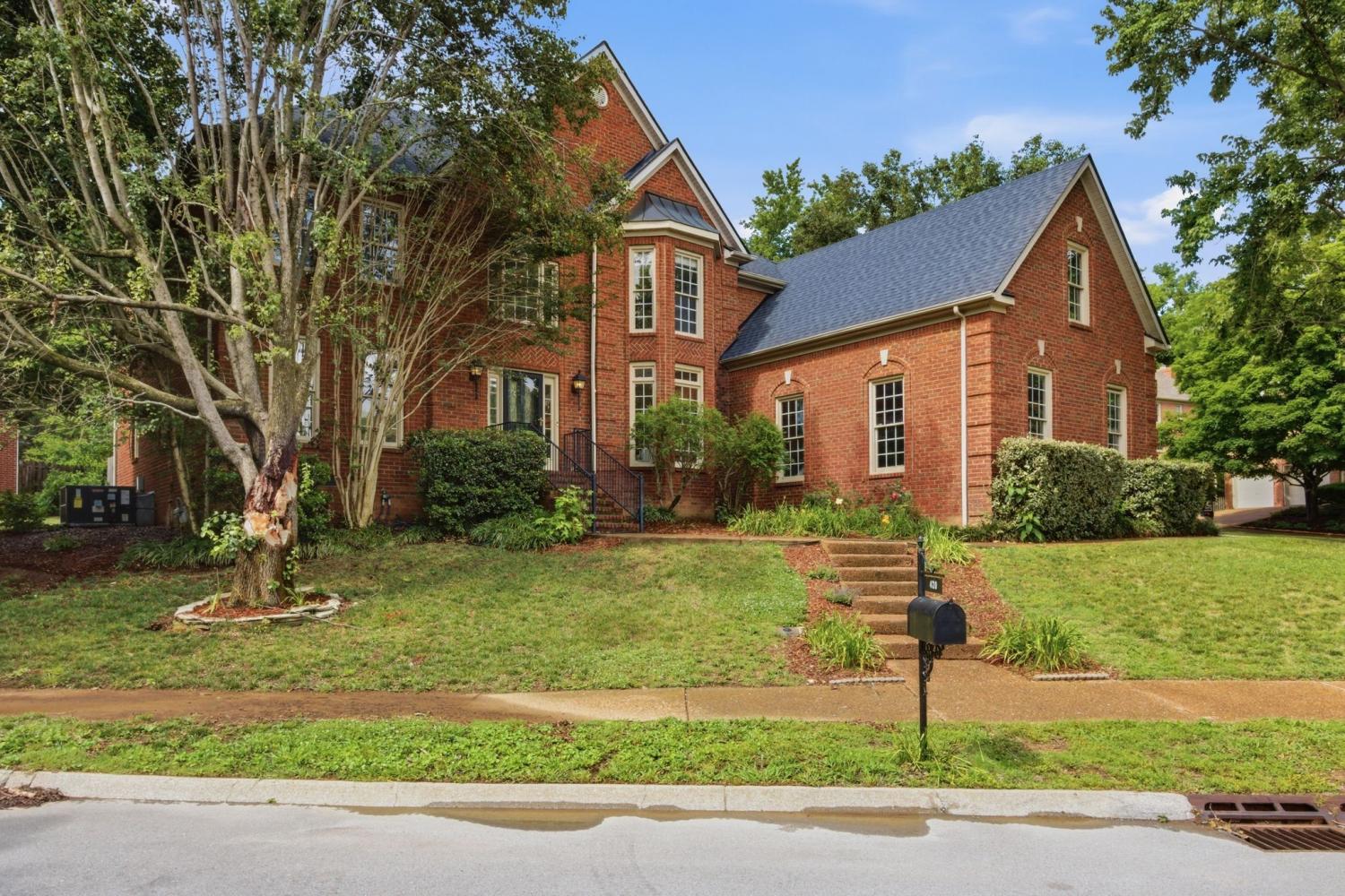 420-Chamberlain-Park-Ln For Sale